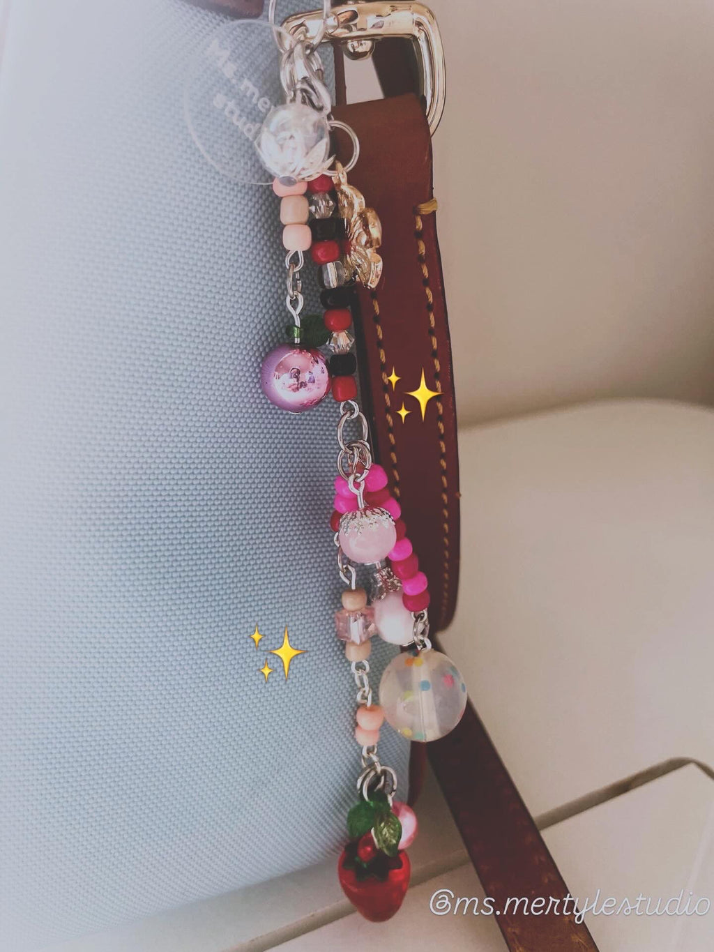 STRAWBERRY BAG KEYCHAIN