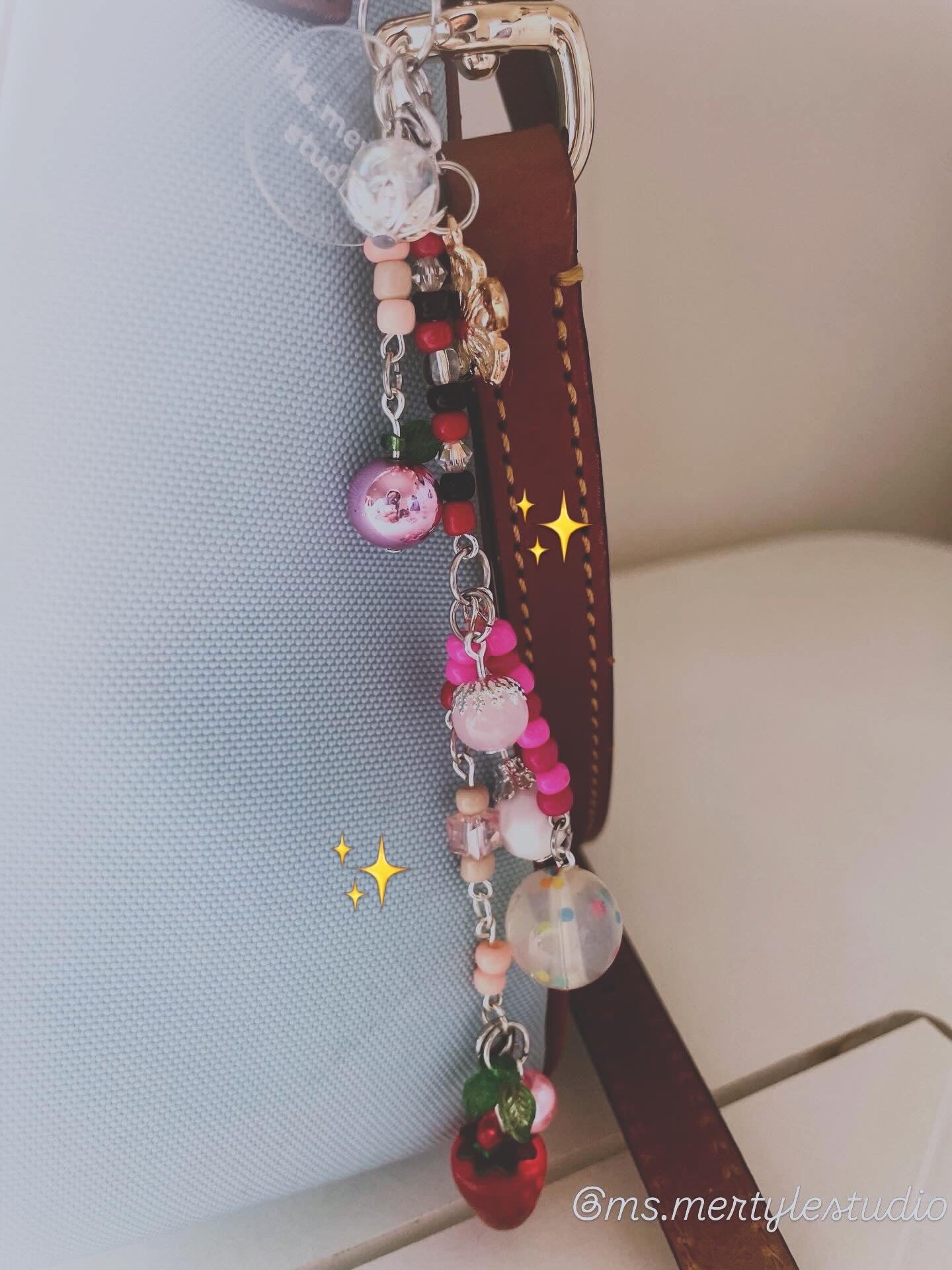 STRAWBERRY BAG KEYCHAIN