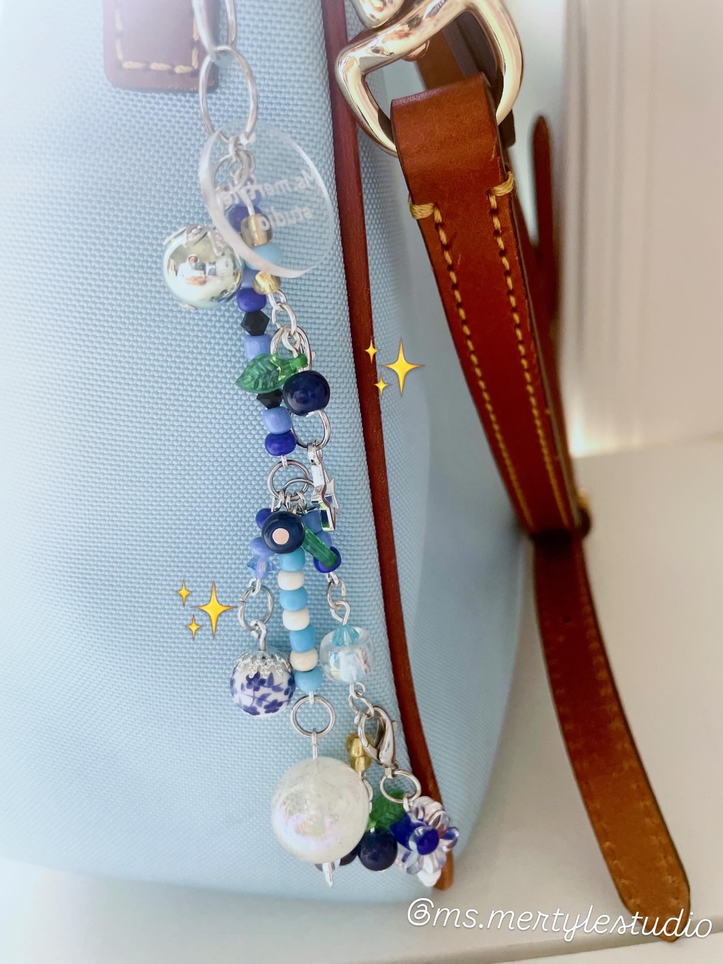 BLUEBERRY BAG KEYCHAIN