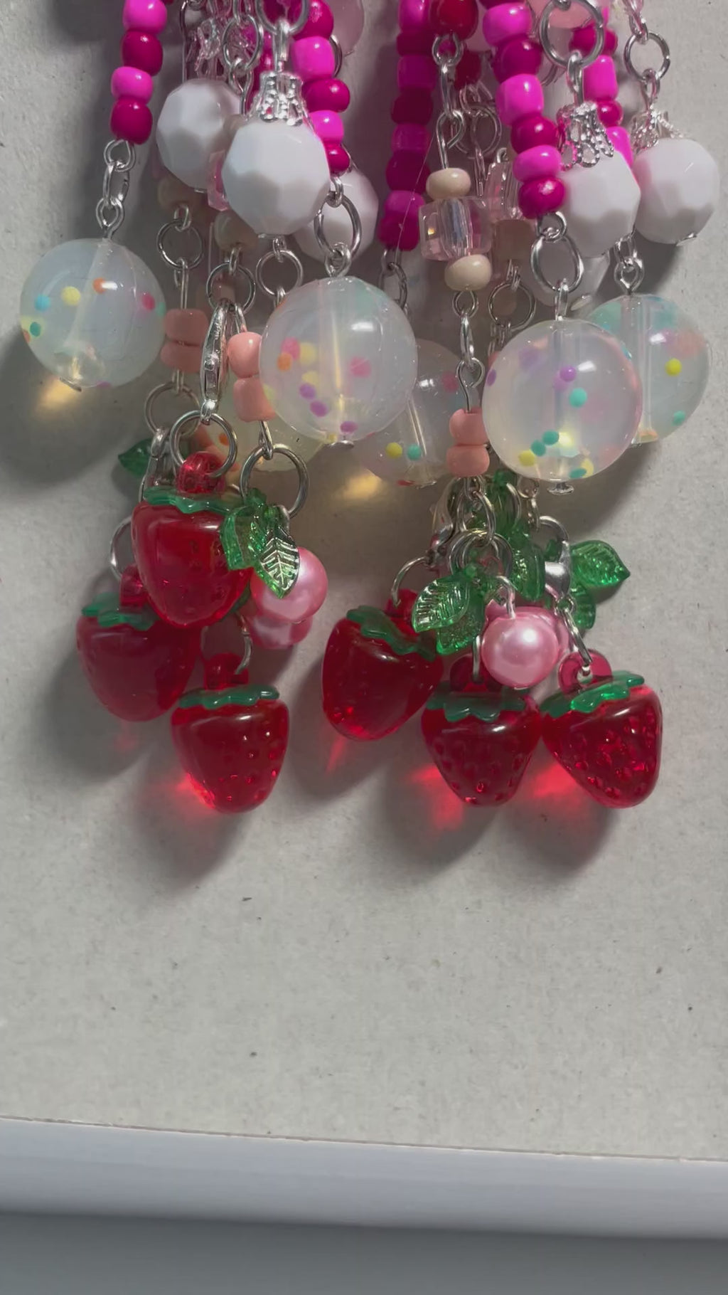 STRAWBERRY BAG KEYCHAIN